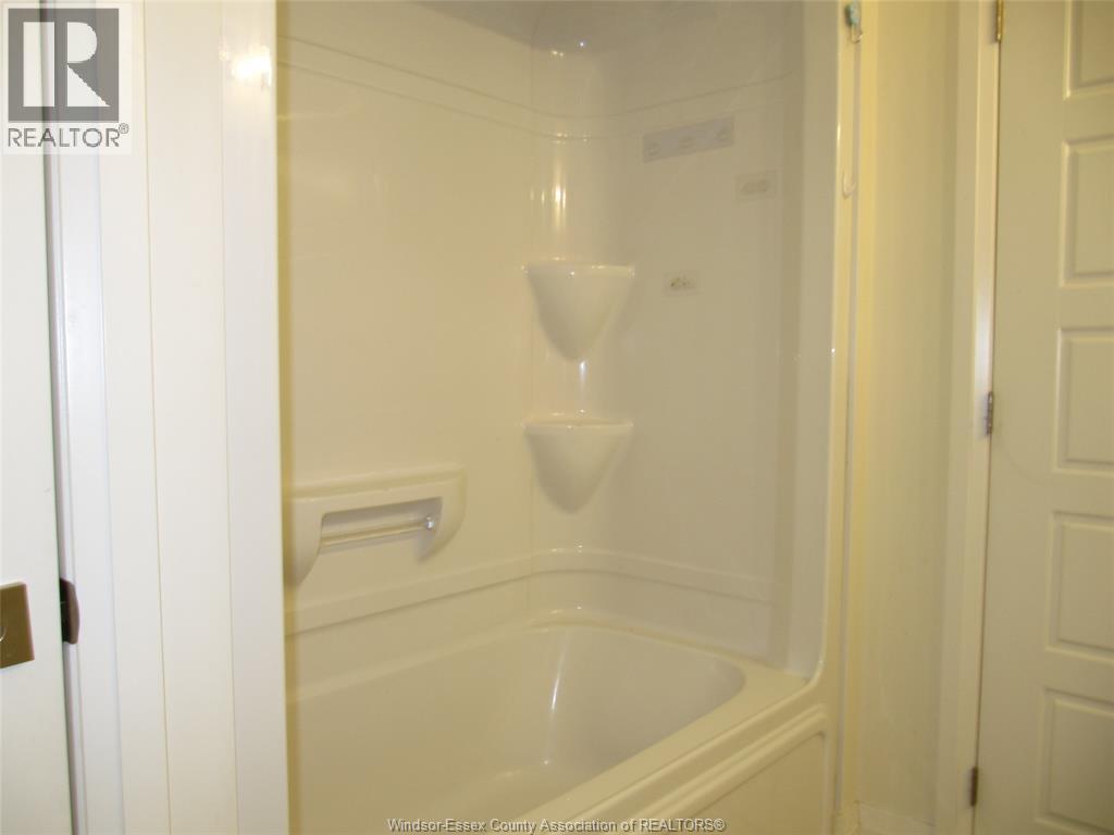 305 Morin Road - 12