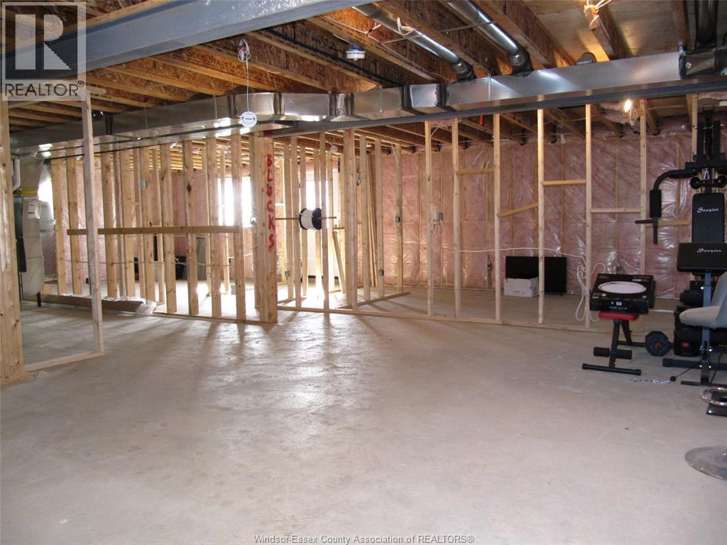 305 Morin Road - 22
