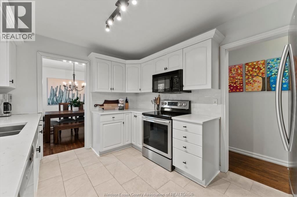 3425 Roxborough BOULEVARD - 10