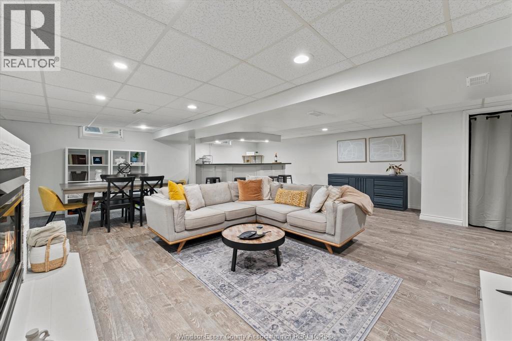 3425 Roxborough BOULEVARD - 18