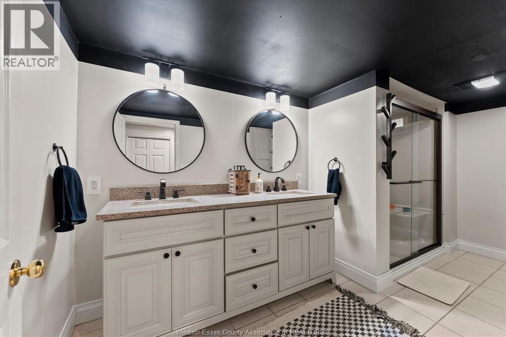 3425 Roxborough BOULEVARD - 23