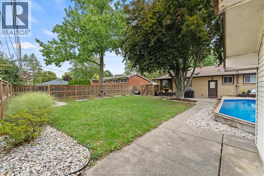 3425 Roxborough BOULEVARD - 35