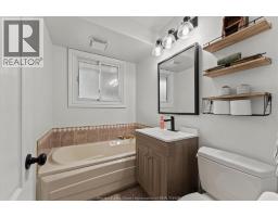 3425 Roxborough Boulevard, Windsor, ON N9E2Z9 Photo 13