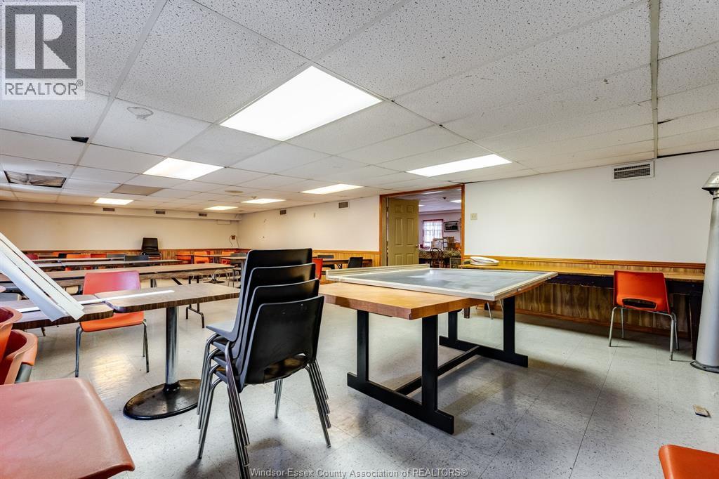 2330-2334 McDougall - 35