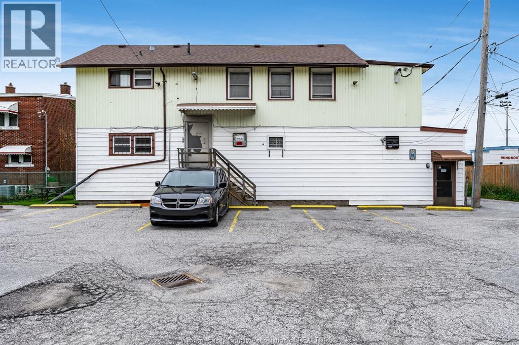 2330-2334 McDougall - 41
