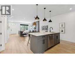1927 42 Street NW - photo 14