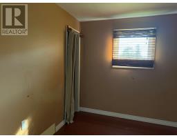2 Birch Street thumbnail 14