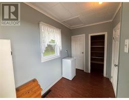 3 Robbins Road thumbnail 10