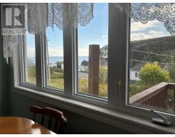 3 Robbins Road thumbnail 13