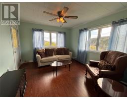 3 Robbins Road thumbnail 16