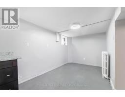 2935 St Clair Avenue E, Toronto, ON M4B1N9 Photo 23