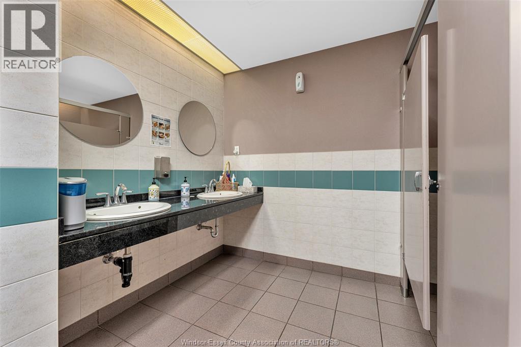 2510 OUELLETTE Unit# 302, Windsor — photo 24