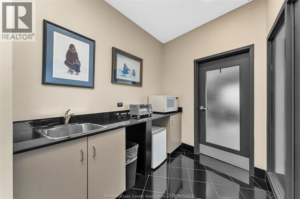 2510 OUELLETTE Unit# 302, Windsor — photo 18