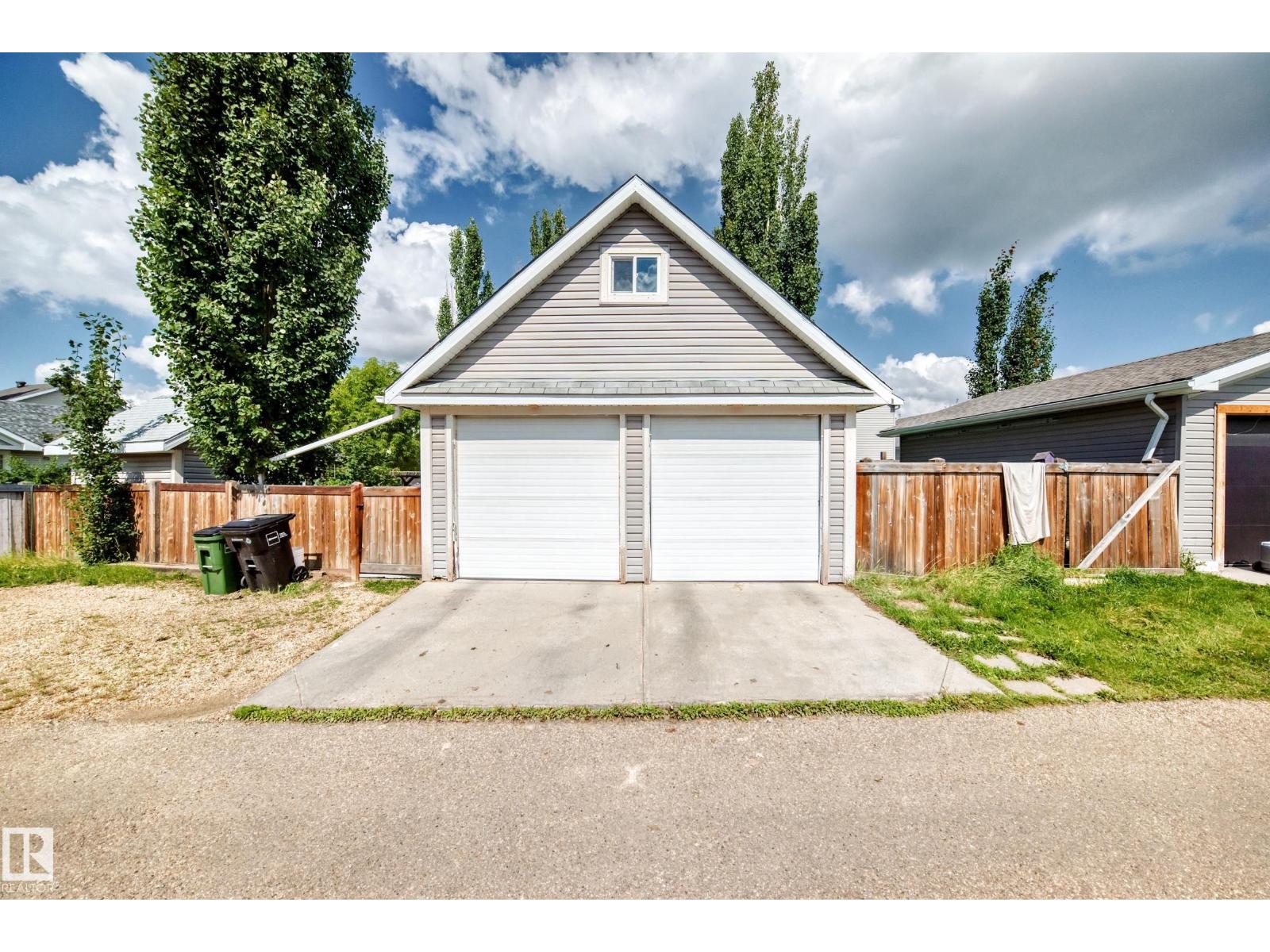 7839 14 AV SW - 55