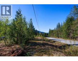 5528 Kleanza Drive, Terrace, BC V8G0A7 Photo 7