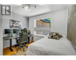 55 Hemford Crescent, Toronto, ON M3B2S4 Photo 17