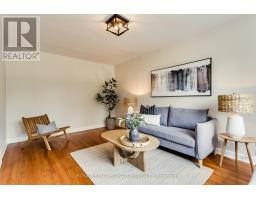 Great room - 32 Wigan Crescent, Toronto, ON M3H3A4 Photo 7