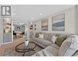 35 Farmstead Crescent, Barrie, ON L4N8S2 Photo 9