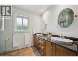 112 N Margaret Avenue N, Waterloo, ON N2J3P9 Photo 30