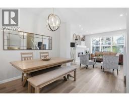 4pc Bathroom - 578 Masters Road Se, Calgary, AB T3M2T8 Photo 6