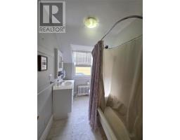 42 EastValley Road thumbnail 17