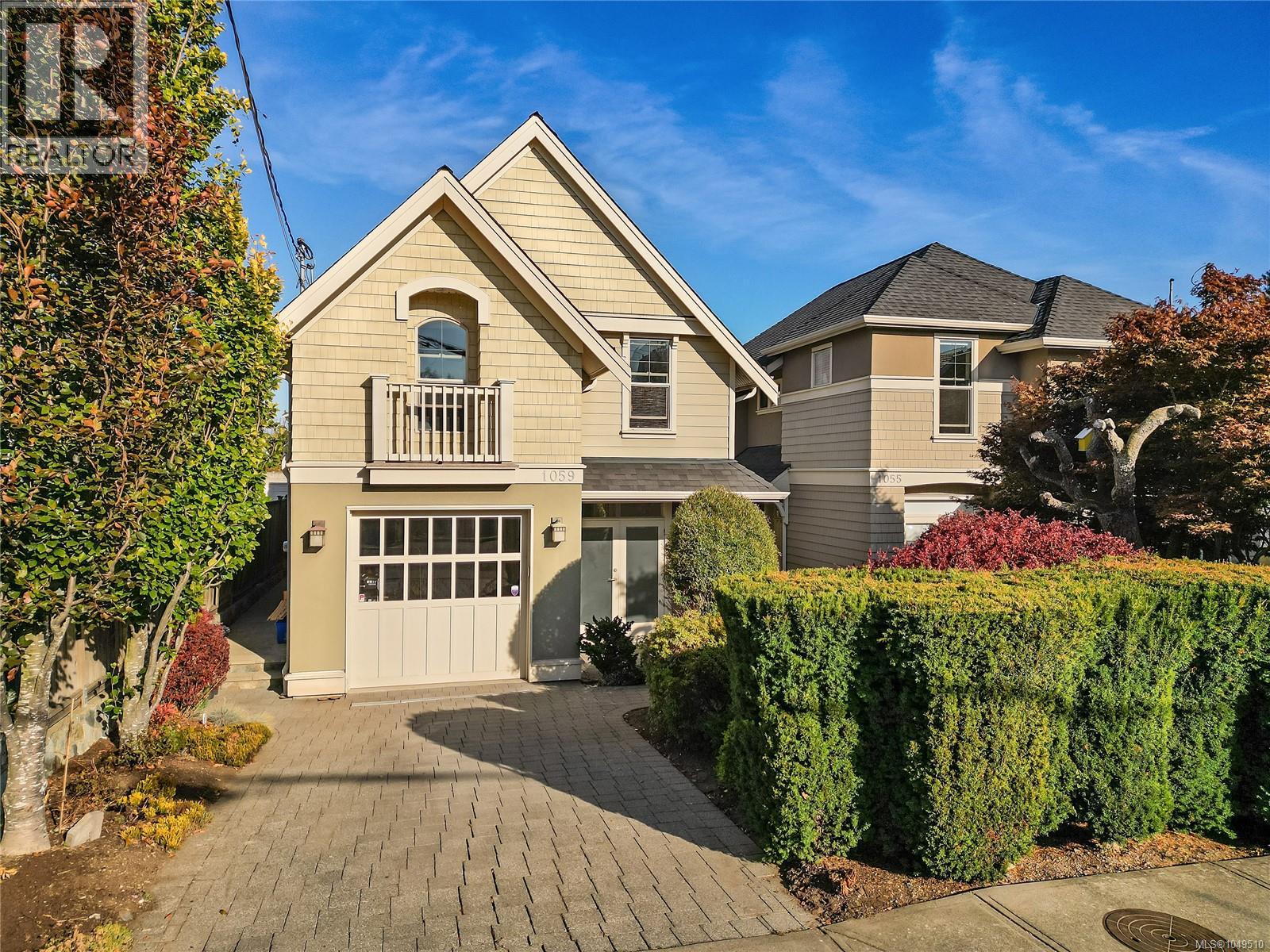 1059 Clare St - 1