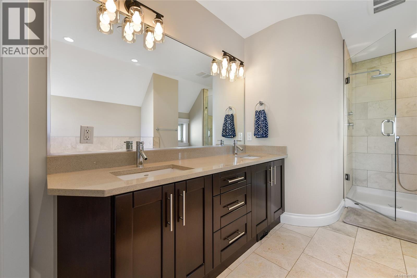 1059 Clare St - 27