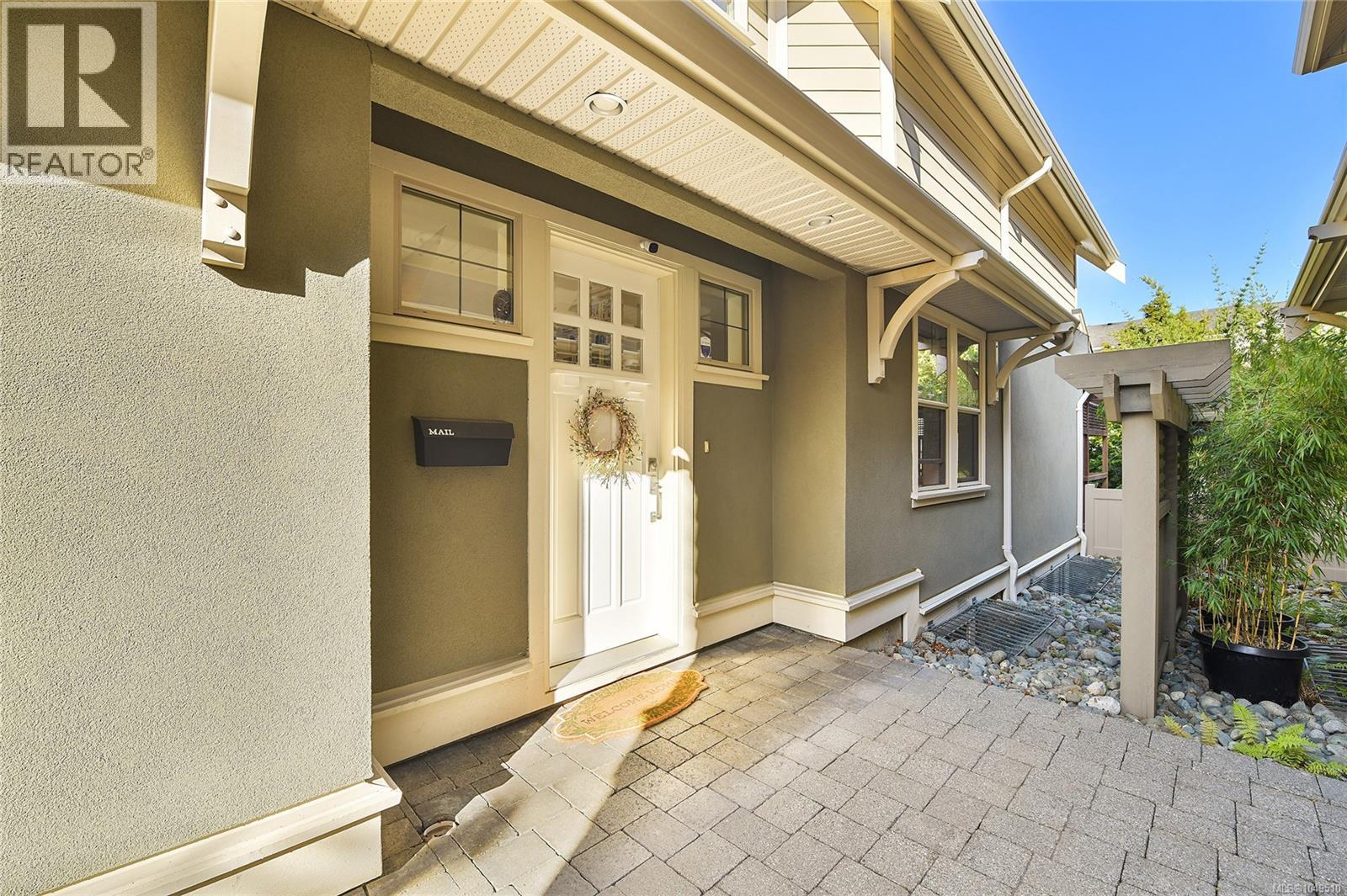 1059 Clare St - Image 5