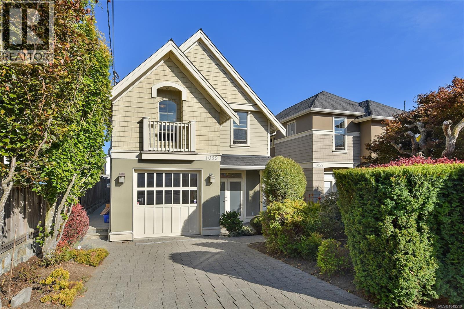 1059 Clare St - 52
