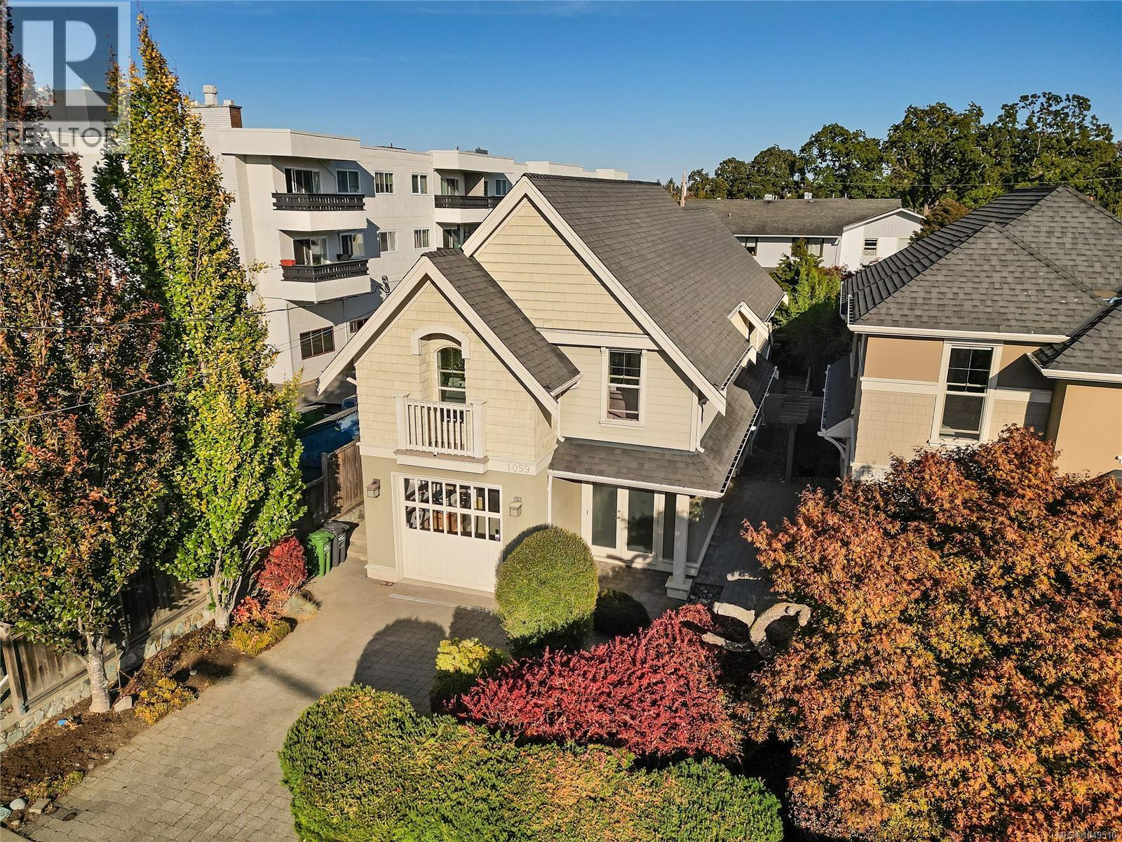 1059 Clare St - 8