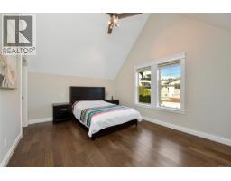 1059 Clare St, Victoria, BC V8S4B5 Photo 24