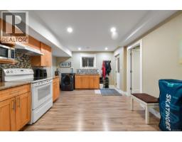 1059 Clare St, Victoria, BC V8S4B5 Photo 39