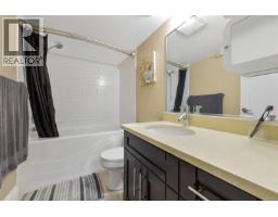 1059 Clare St, Victoria, BC V8S4B5 Photo 43