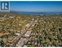 1059 Clare St, Victoria, BC V8S4B5 Photo 49
