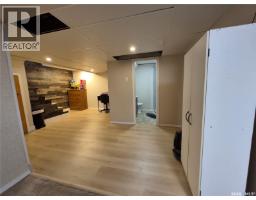 390 6th Avenue Nw, Swift Current, SK S9H0Y1 Photo 15