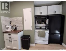 Primary Bedroom - 390 6th Avenue Nw, Swift Current, SK S9H0Y1 Photo 6