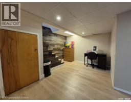 390 6th Avenue Nw, Swift Current, SK S9H0Y1 Photo 14