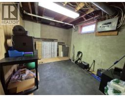 390 6th Avenue Nw, Swift Current, SK S9H0Y1 Photo 20