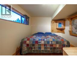 9109 Mackie Drive, Coldstream, BC V1B1H1 Photo 39