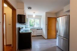 12 Blackberry Bay, Winnipeg, MB R2J2G5 Photo 11