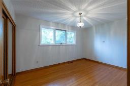 12 Blackberry Bay, Winnipeg, MB R2J2G5 Photo 14