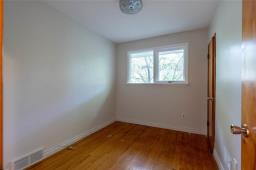 12 Blackberry Bay, Winnipeg, MB R2J2G5 Photo 16