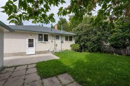 12 Blackberry Bay, Winnipeg, MB R2J2G5 Photo 28