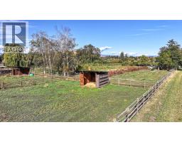 9109 Mackie Drive, Coldstream, BC V1B1H1 Photo 65