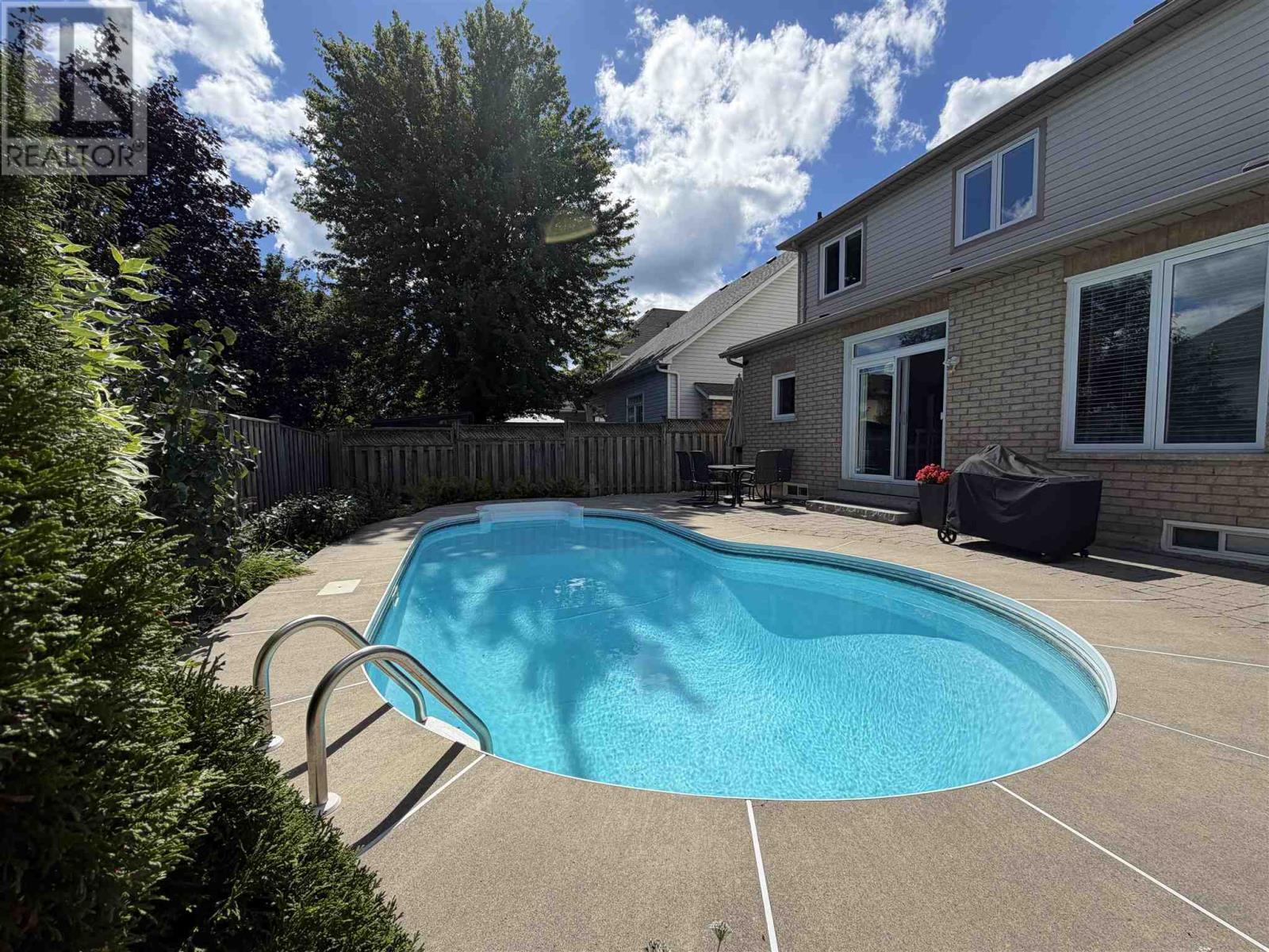 440 Whitby Shores Greenway - Image 47