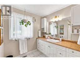 820 Rahmel Road, Otonabee South Monaghan, ON K0L1B0 Photo 38