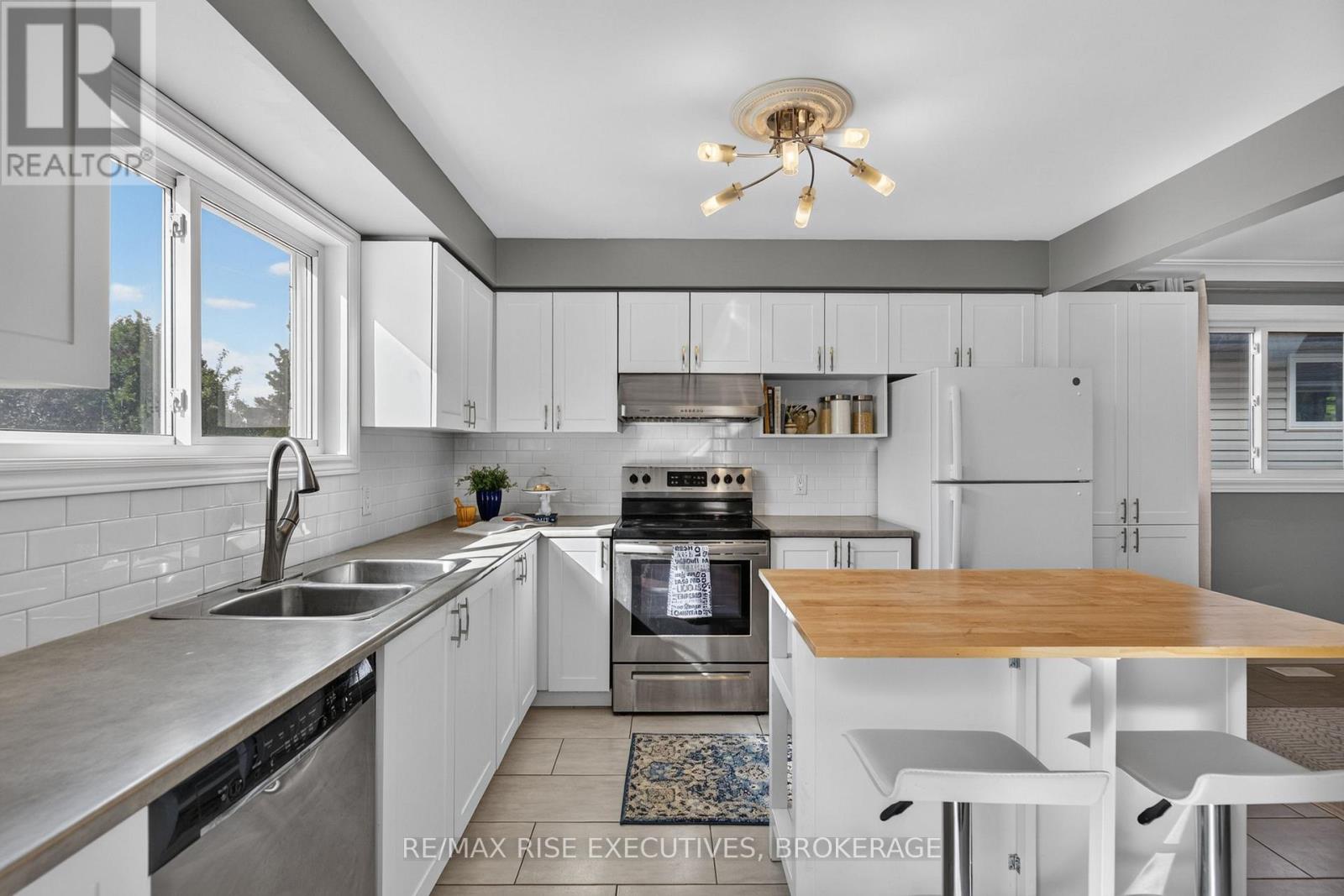 947 PRESTWICK CRESCENT - 19