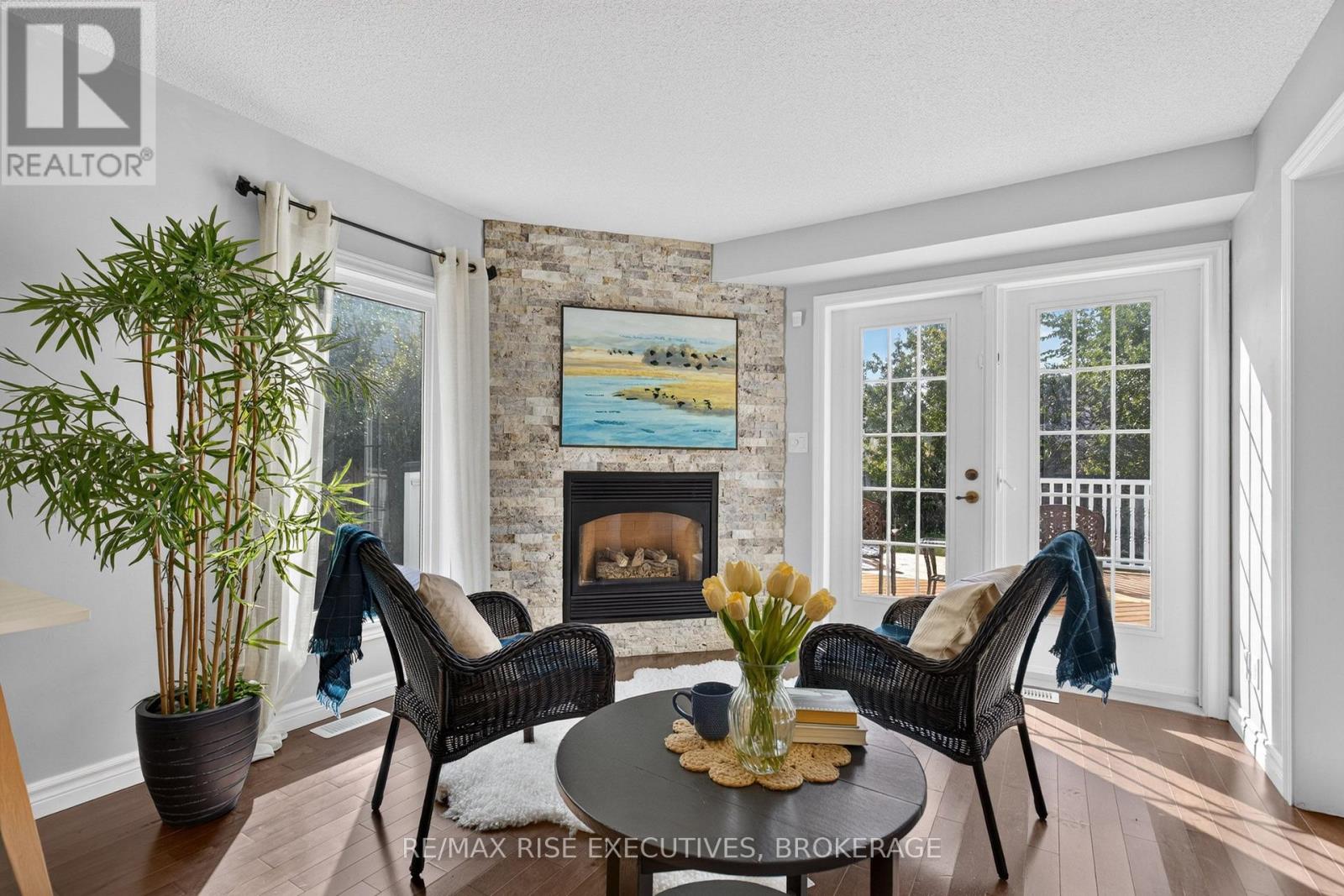 947 PRESTWICK CRESCENT - 21