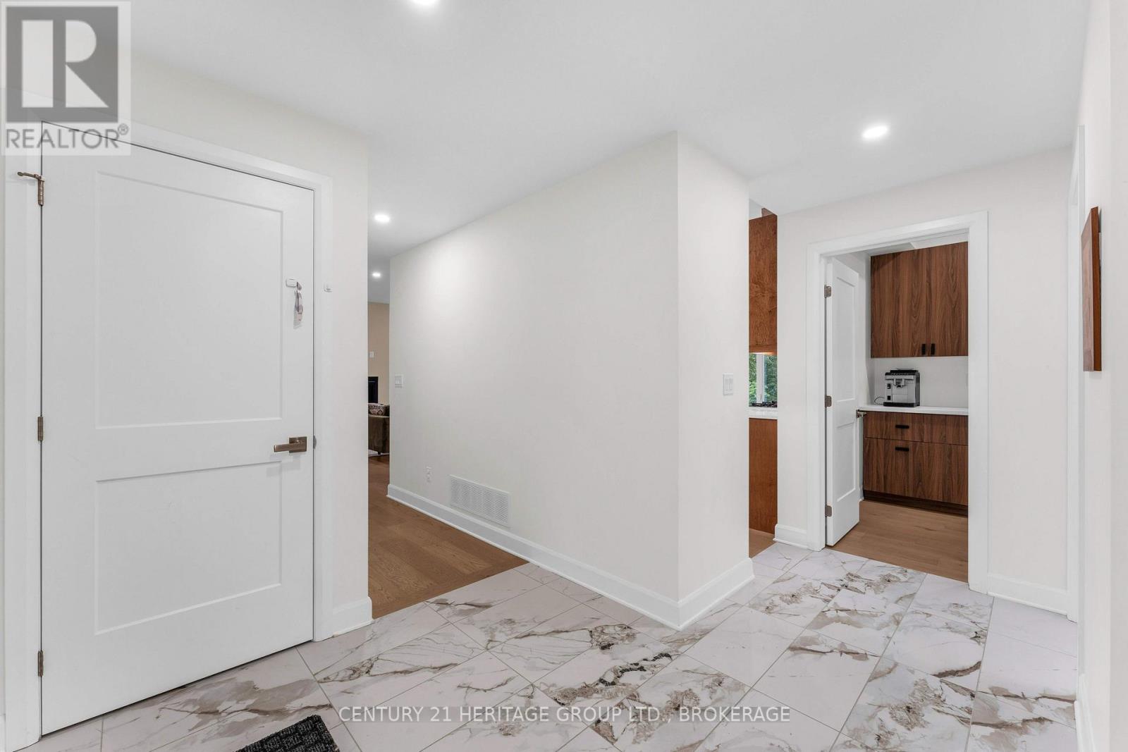 1625 BOARDWALK DRIVE - 23