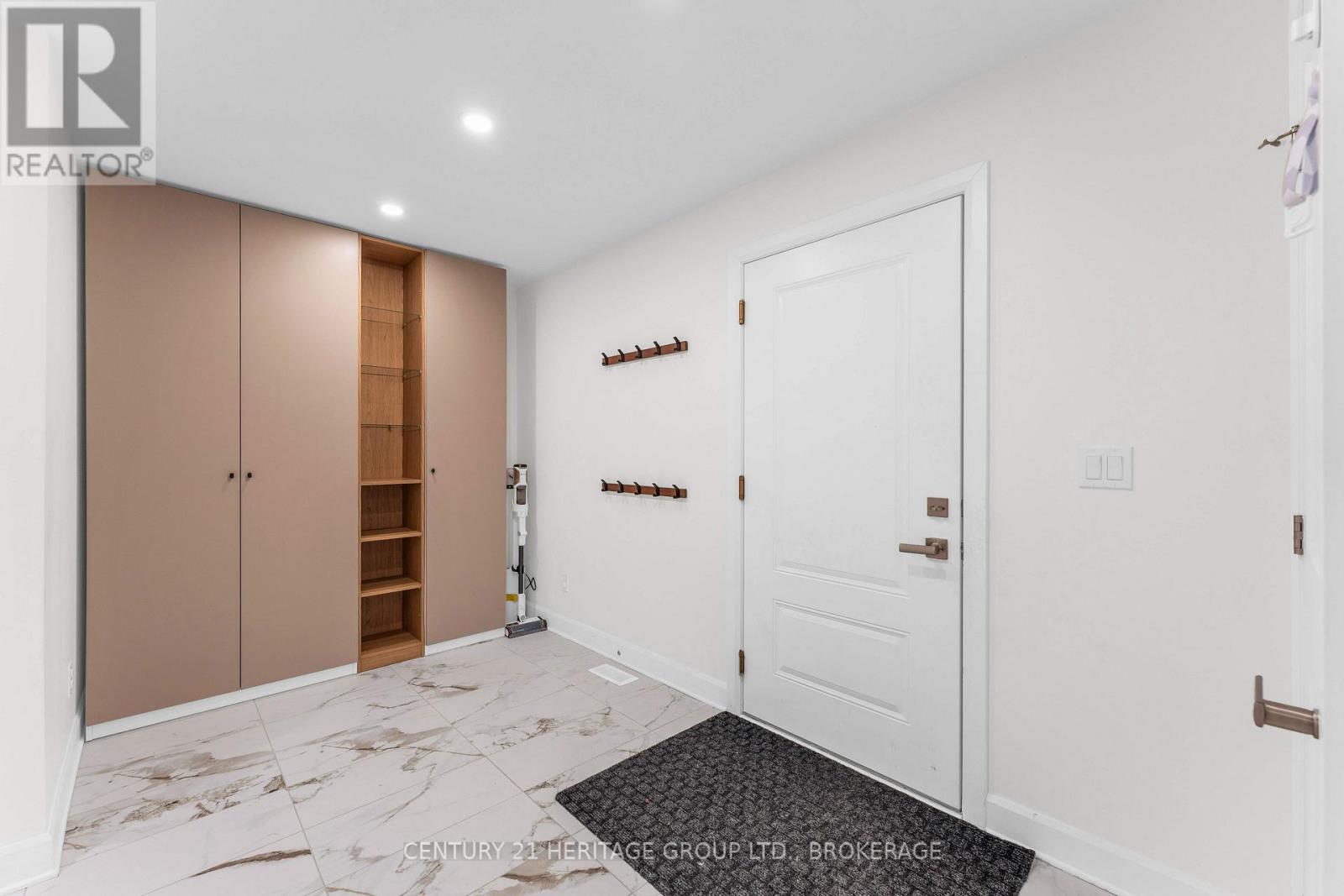 1625 BOARDWALK DRIVE - 24